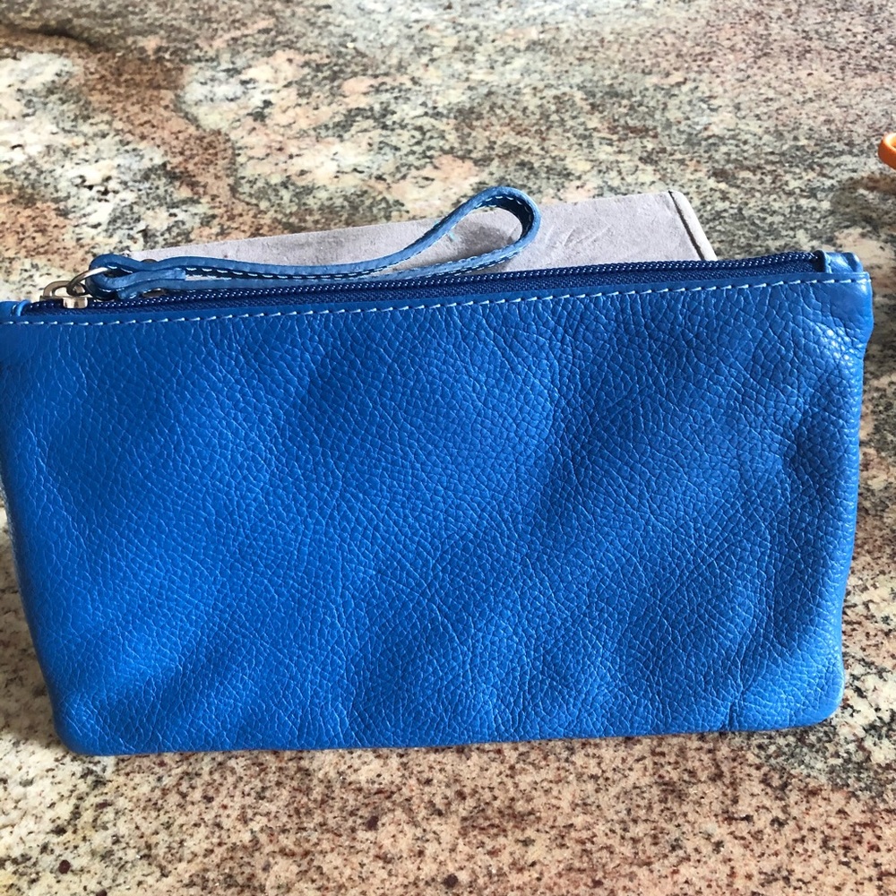 Máxima Milano wristlet